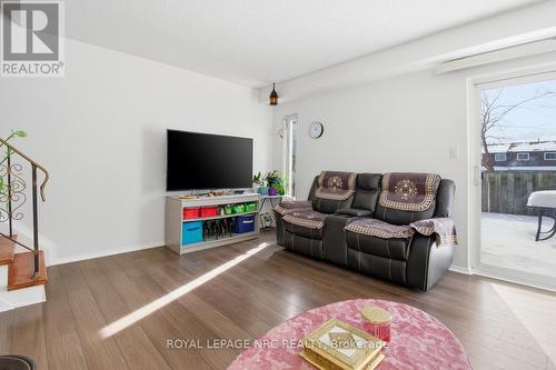 14 - 64 Forster Street, St. Catharines (Vine/Linwell), ON - Indoor Photo Showing Living Room