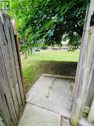 14 - 64 Forster Street, St. Catharines (Vine/Linwell), ON - Outdoor