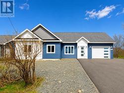 214 St.Thomas Line Paradise, NL A1L 2S4