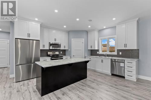 214 St.Thomas Line, Paradise, NL 