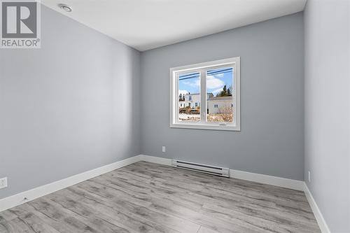 214 St.Thomas Line, Paradise, NL 