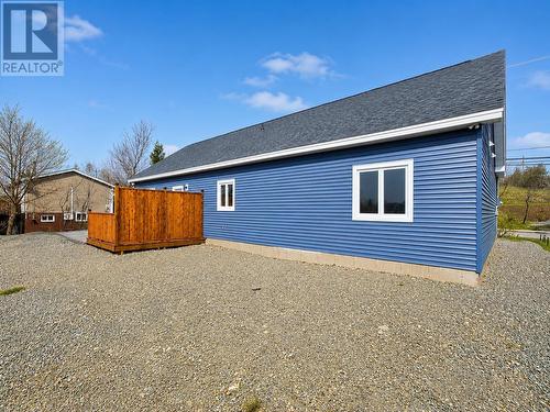 214 St.Thomas Line, Paradise, NL 