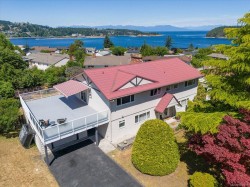 60 Cilaire Dr Nanaimo, BC V9S 3E1
