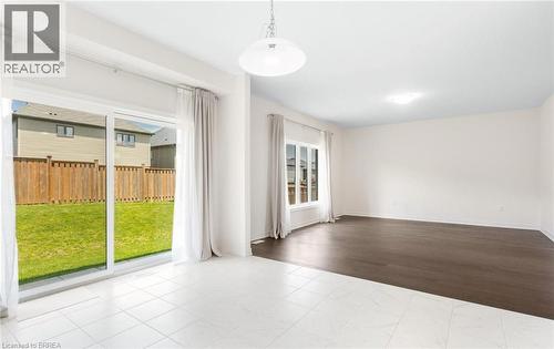 10 Mcgovern Lane, Paris, ON - Indoor Photo Showing Other Room