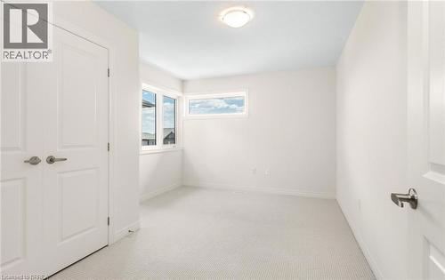 10 Mcgovern Lane, Paris, ON - Indoor Photo Showing Other Room