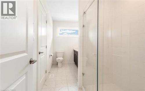 10 Mcgovern Lane, Paris, ON - Indoor Photo Showing Bathroom