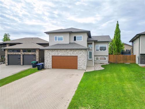10 Maple Ridge Crescent, Brandon, MB - Outdoor