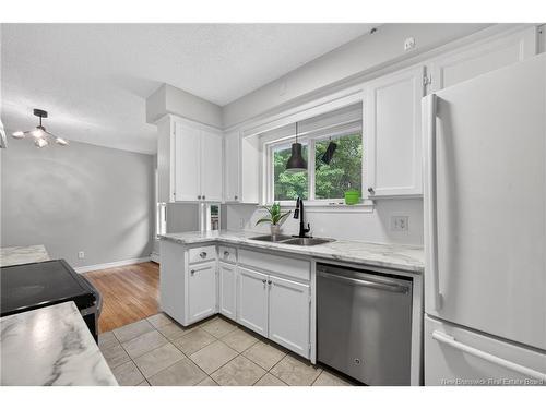 132 Topcliffe Cres, Fredericton, NB 