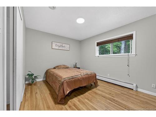 132 Topcliffe Cres, Fredericton, NB 