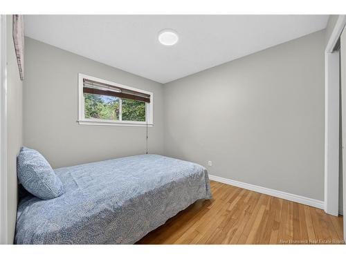 132 Topcliffe Cres, Fredericton, NB 