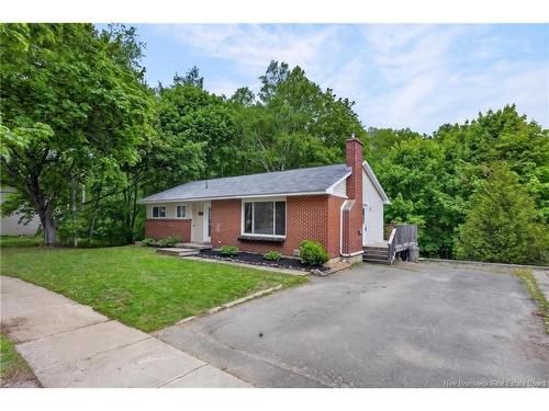 132 Topcliffe Cres, Fredericton, NB 
