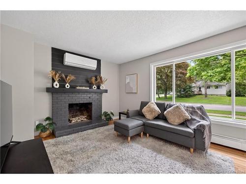 132 Topcliffe Cres, Fredericton, NB 
