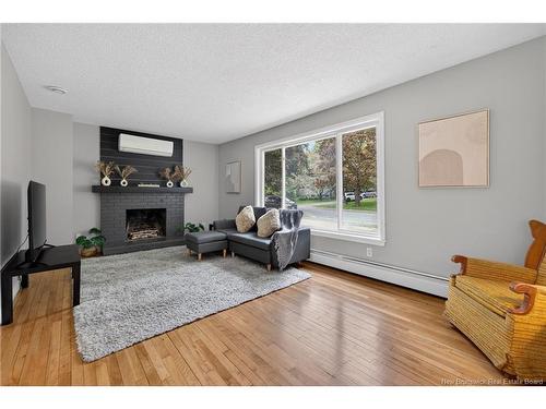 132 Topcliffe Cres, Fredericton, NB 