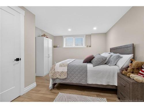 12 Congressional Cres, Moncton, NB 