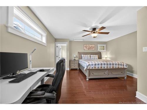 30 Red Maple Crt, Fredericton, NB 