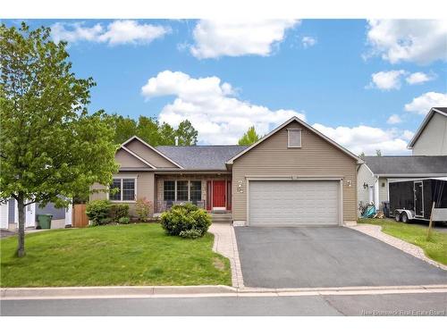 30 Red Maple Crt, Fredericton, NB 