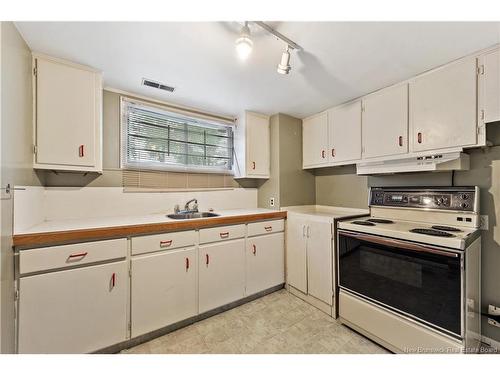 82 Eighth St, Moncton, NB 