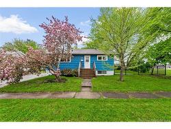 82 Eighth ST Moncton, NB E1E 3E9