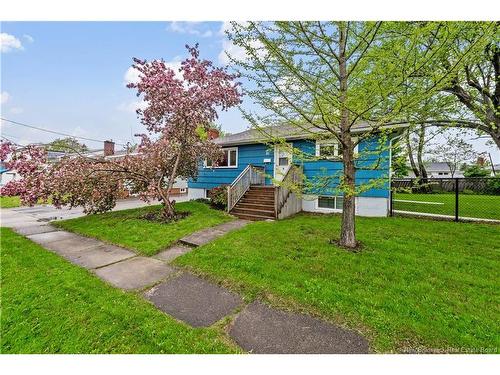 82 Eighth St, Moncton, NB 