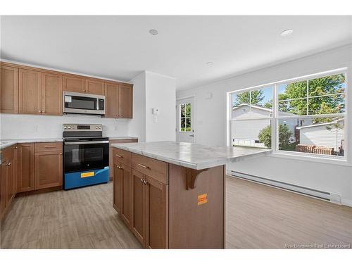 13 Condon Cres, Lakeville, NB 