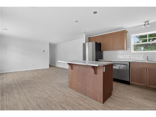 13 Condon Cres, Lakeville, NB 