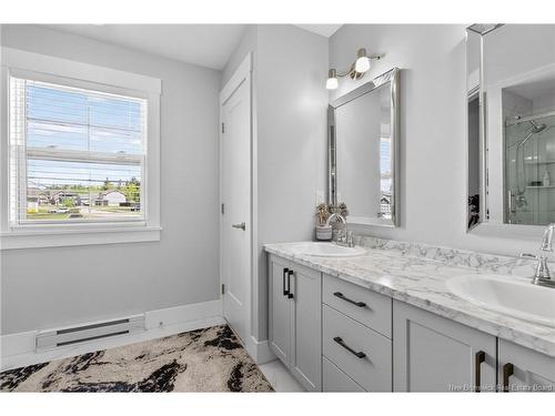 59 Warner, Moncton, NB 