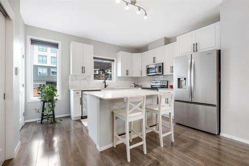 304 Park East Dr, Winnipeg, MB 