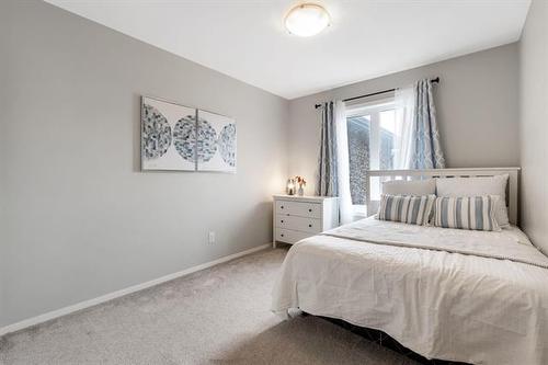 304 Park East Dr, Winnipeg, MB 