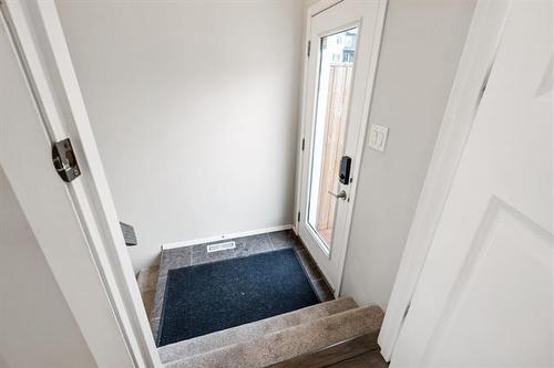 304 Park East Dr, Winnipeg, MB 