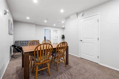 304 Park East Dr, Winnipeg, MB 