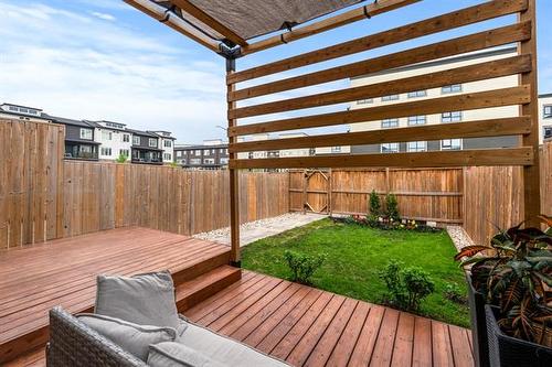 304 Park East Dr, Winnipeg, MB 