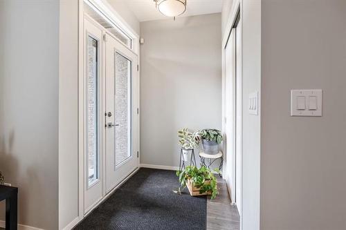304 Park East Dr, Winnipeg, MB 