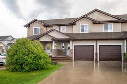 3 Landsbury TE Niverville, MB R0A 0A2