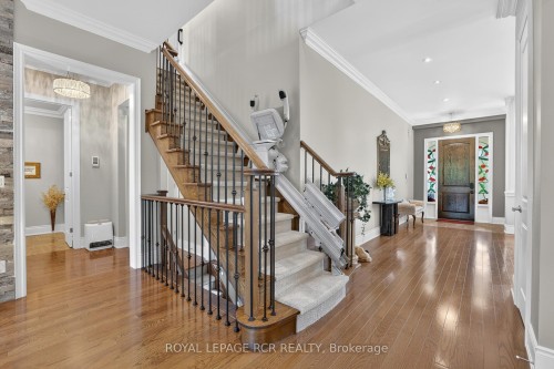 19 Emerald Heights Drive, Whitchurch-Stouffville, ON - Indoor Photo Showing Other Room