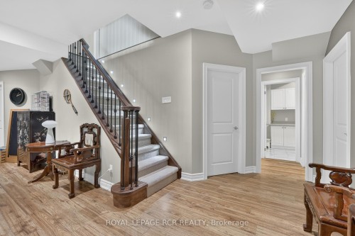 19 Emerald Heights Drive, Whitchurch-Stouffville, ON - Indoor Photo Showing Other Room