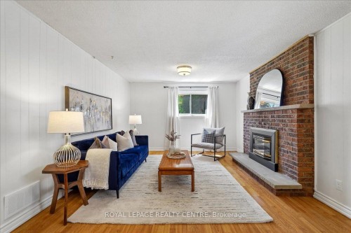 2770 Council Ring Road, Mississauga, ON - Indoor Photo Showing Living Room With Fireplace