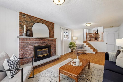 2770 Council Ring Road, Mississauga, ON - Indoor Photo Showing Living Room With Fireplace