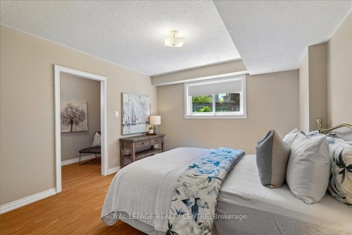 2770 Council Ring Road, Mississauga, ON - Indoor Photo Showing Bedroom