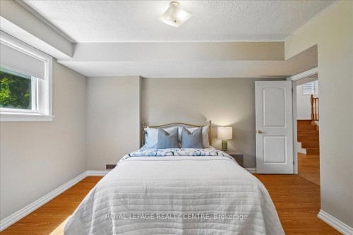 2770 Council Ring Road, Mississauga, ON - Indoor Photo Showing Bedroom