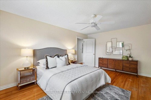 2770 Council Ring Road, Mississauga, ON - Indoor Photo Showing Bedroom