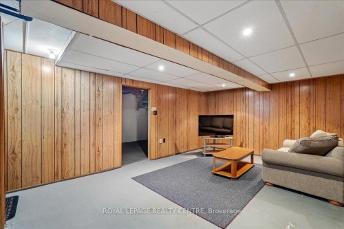 2770 Council Ring Road, Mississauga, ON - Indoor Photo Showing Basement