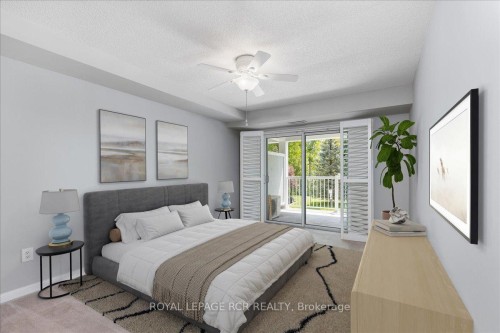 212-900 Bogart Mill Trail, Newmarket, ON - Indoor Photo Showing Bedroom
