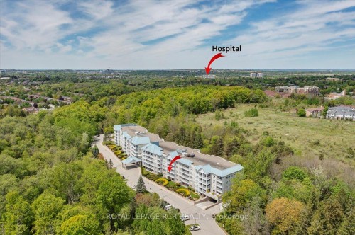 212-900 Bogart Mill Trail, Newmarket, ON - Outdoor With View