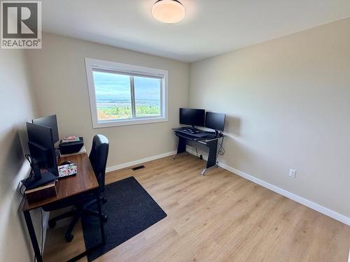 1037 Paradise Valley Subdivision, Dawson Creek, BC - Indoor Photo Showing Office