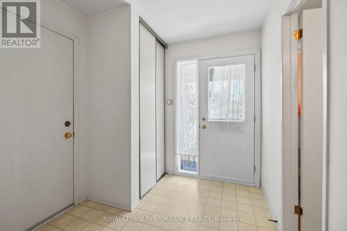 9 Saddle Crescent, Ottawa, ON 