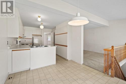 9 Saddle Crescent, Ottawa, ON 