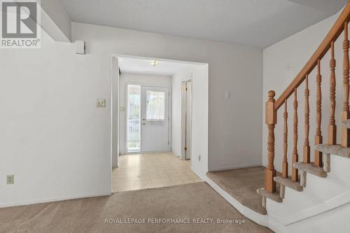 9 Saddle Crescent, Ottawa, ON 