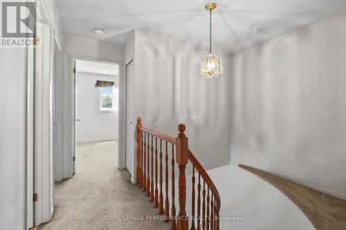 9 Saddle Crescent, Ottawa, ON 