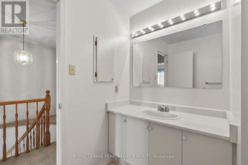 9 Saddle Crescent, Ottawa, ON 