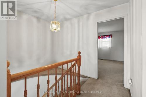 9 Saddle Crescent, Ottawa, ON 